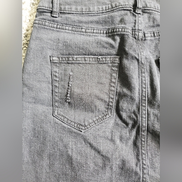 Bundle Only :  WILD FABLE LIGHT BLACK SKIRT 6 JEAN DENIM MINI RAW CUT HEM SHORT - Picture 3 of 6